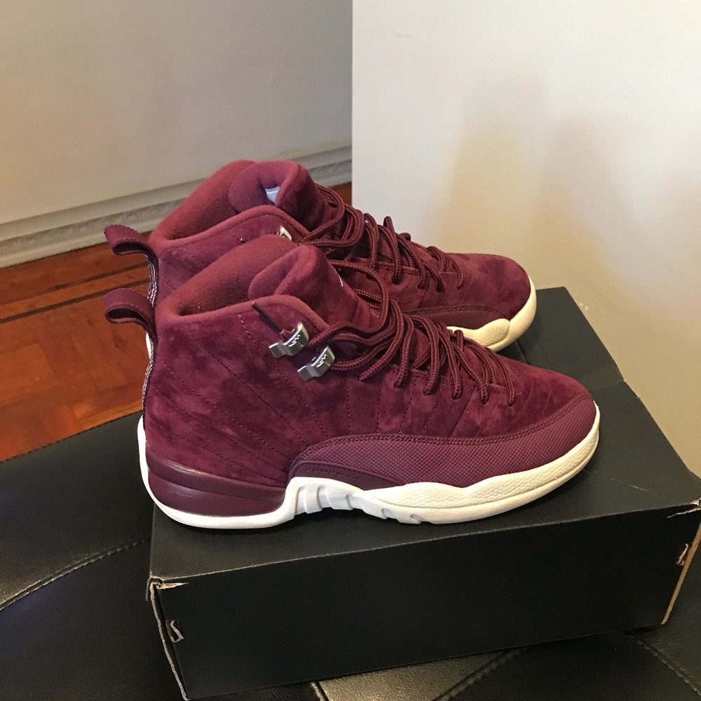 🚫SOLD🚫JORDAN 12 Retro Bordeaux